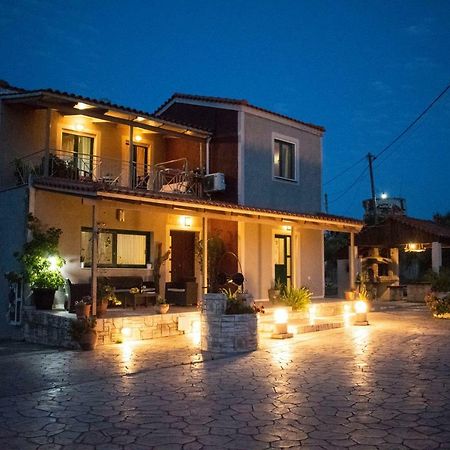 Villeta Nikol Lixúri Exterior foto