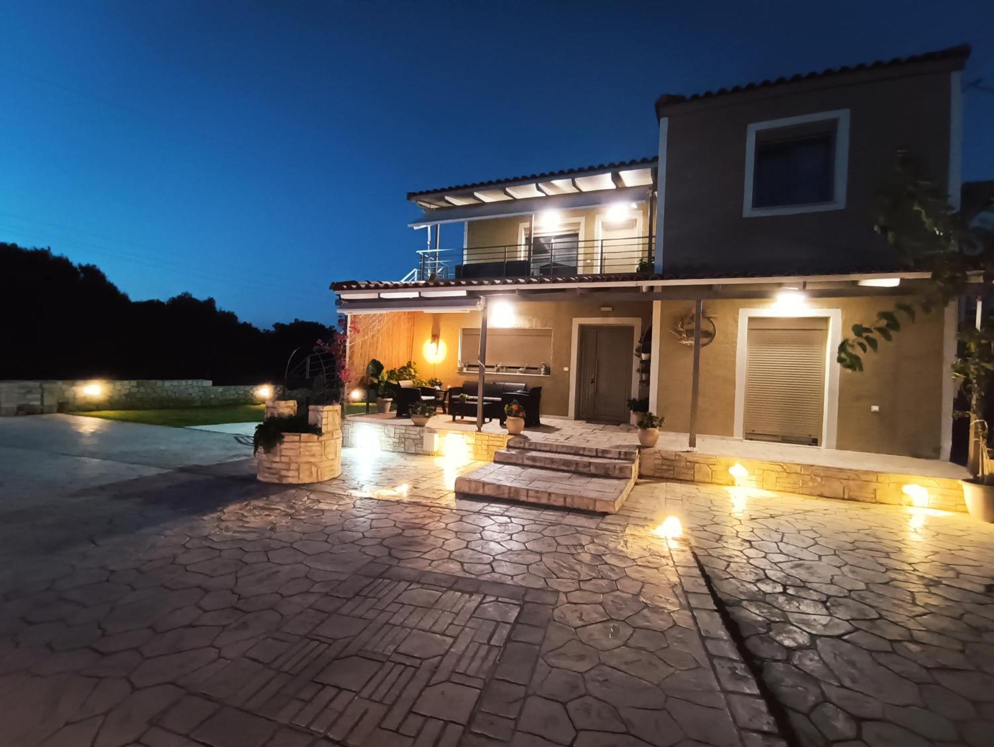 Villeta Nikol Lixúri Exterior foto