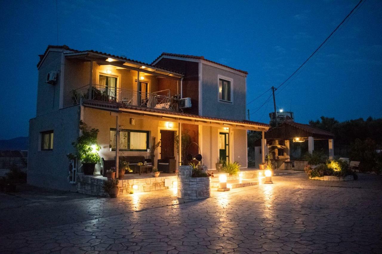 Villeta Nikol Lixúri Exterior foto